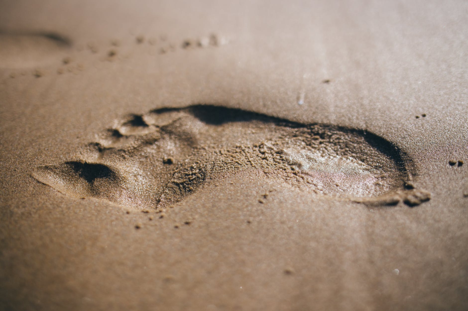 Footprints without feet